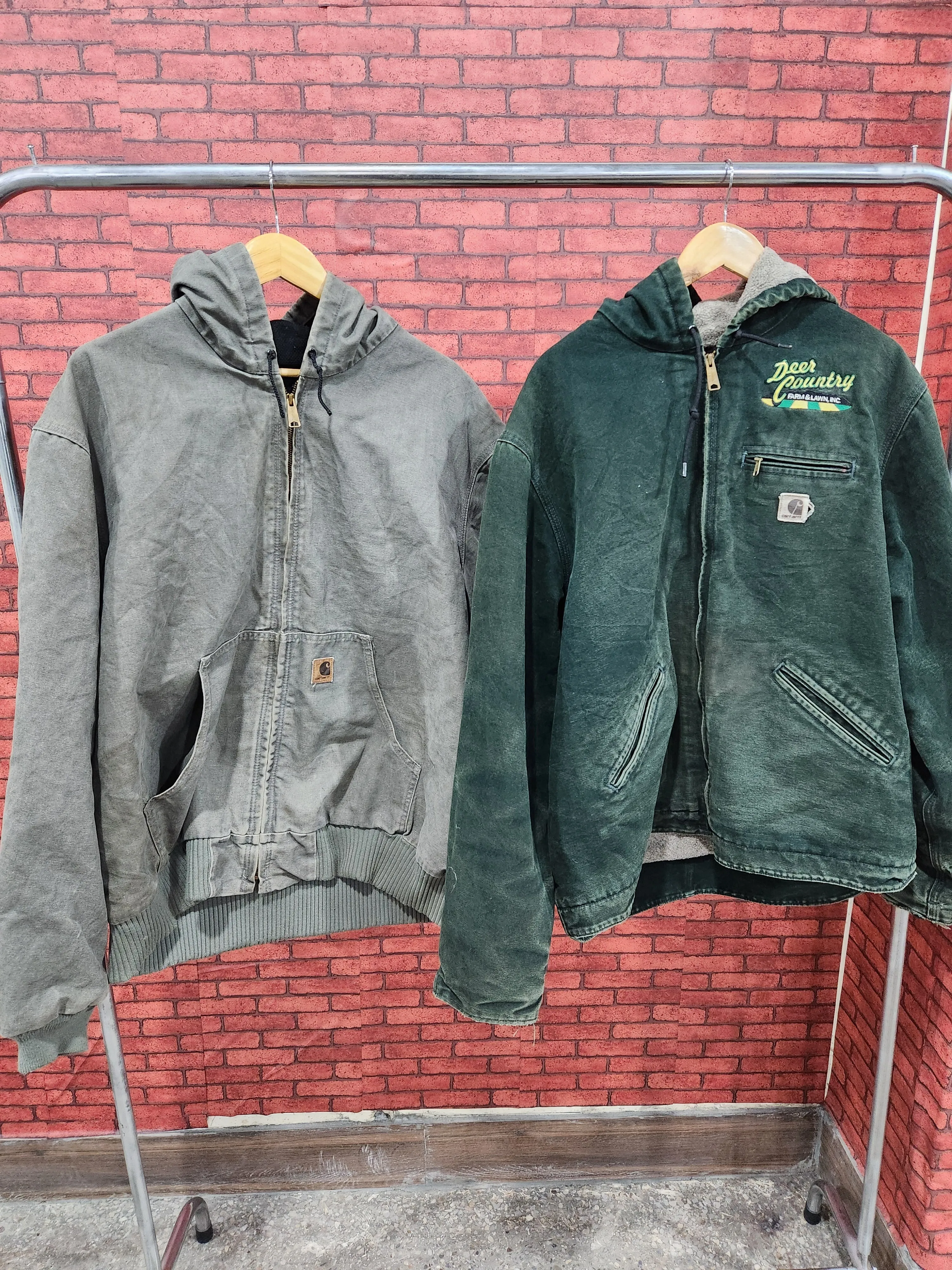 Carhartt hooded Jackets 6Pcs