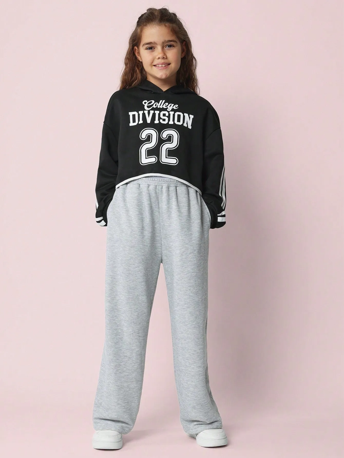 Tween Girls Comfy Cropped Overhead Curved Hem Hoodie With Graphic Print