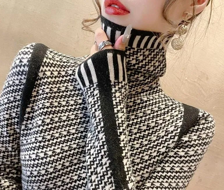 Women's Elegant Striped Slim Fit Sweater – Casual Mock Neck Pullover for Office & Chic Style